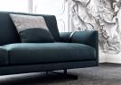 El sofá Dee Dee tiene cojín del asiento acolchados con inserto de espuma de poliuretano con densidades diferenciadas
